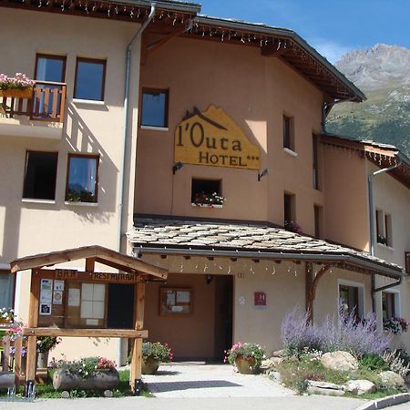 تيرمينو Hotel Restaurant L'Outa المظهر الخارجي الصورة