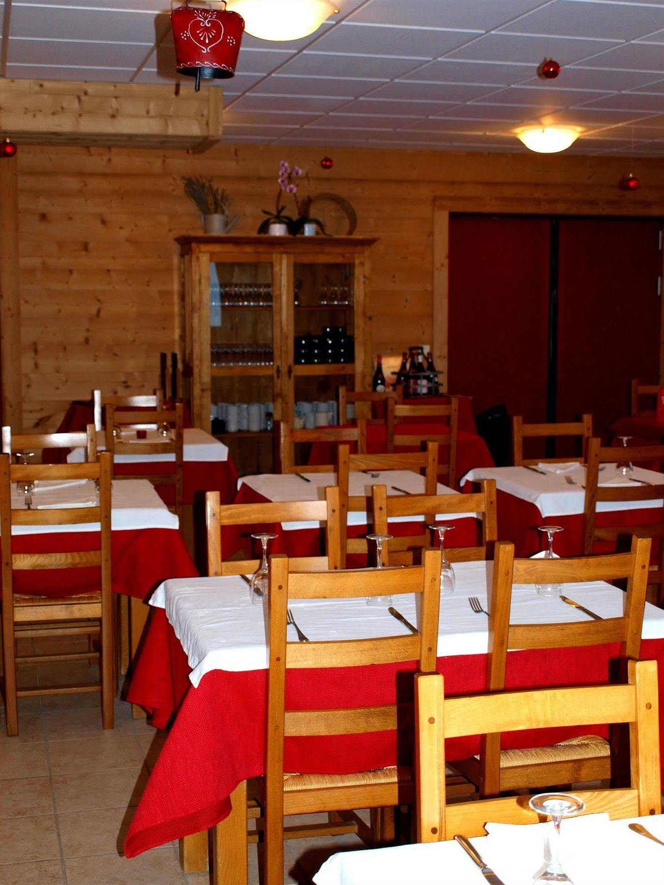 تيرمينو Hotel Restaurant L'Outa المظهر الخارجي الصورة